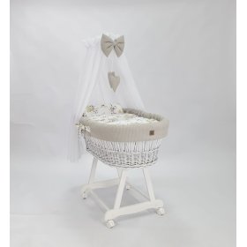 Białe wiklinowe łóżeczko z wyposażeniem dla dziecka - Bawełniane Kwiaty, Ourbaby